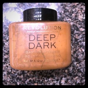 Makeup Revolution Deep Dark Baking Powder